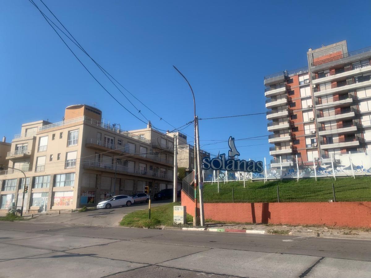 Apartamento Mar del Plata frente al mar Biblioteca Exterior foto